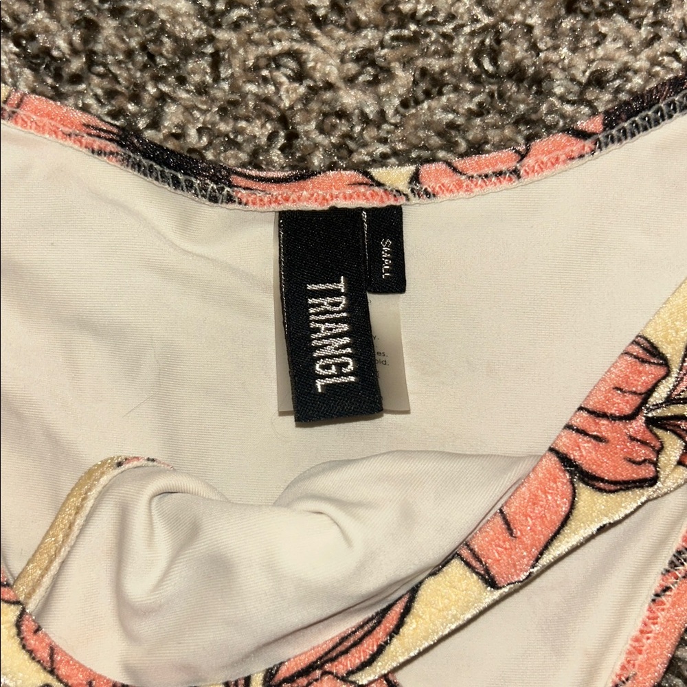 Triangl Mica - Pink Floral Velvet Bikini in Pink and Black - Picture 2 of 5